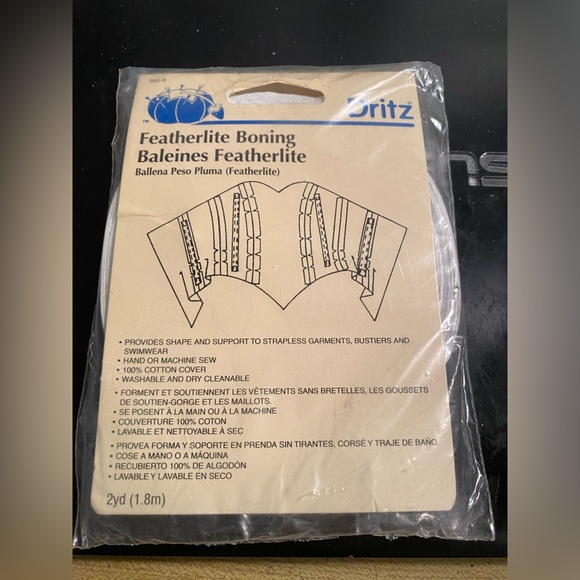 Notions Featherlite Boning White, 1/2" by Dritz
: New
Length: 2 yards - Picture 3 of 3